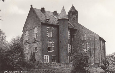 WAARDENBURG - Kasteel