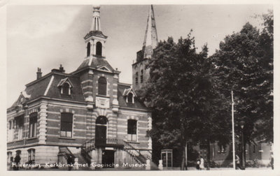 HILVERSUM - Kerkbrink met Gooische Museum