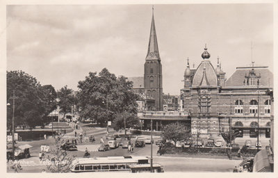 ARNHEM - Velperplein