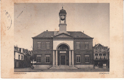 HARDERWIJK - Stadhuis