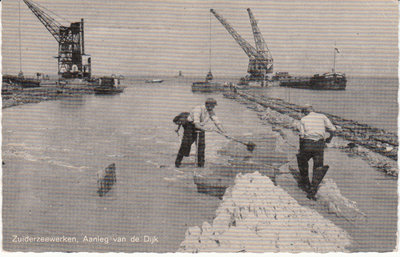 HARDERWIJK - Zuiderzeewerken aanleg van de Dijk