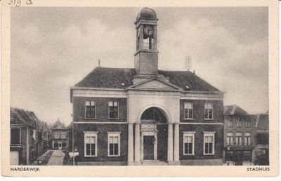 HARDERWIJK - Stadhuis