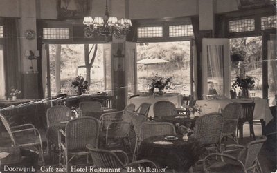 DOORWERTH - Cafe-zaal Hotel-Restaurant de Valkenier