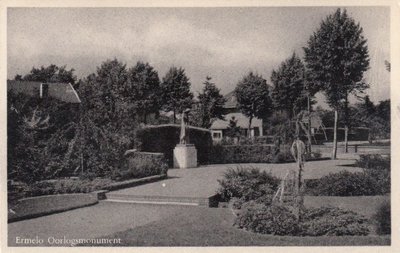 ERMELO - Oorlogsmonument