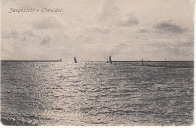 IJMUIDEN - Zeegezicht