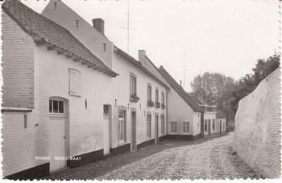 THORN - Beekstraat