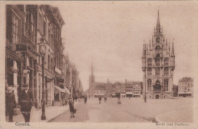 GOUDA - Markt met Stadhuis