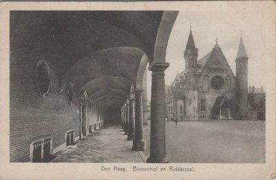 DEN HAAG - Binnenhof en Ridderzaal