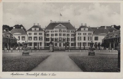 APELDOORN - Koninklijk Paleis 't Loo