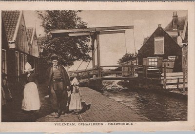 VOLENDAM - Ophaalbrug