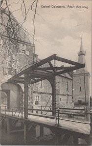 DOORWERTH - Kasteel Doorwerth. Poort met brug