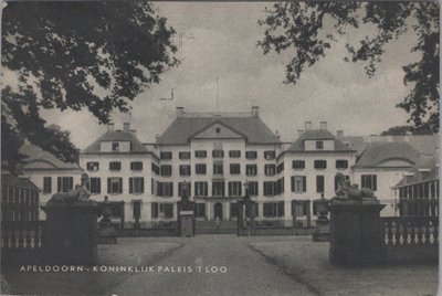 APELDOORN - Koningklijk Paleis 't Loo