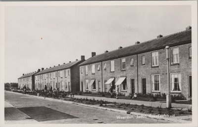 WOERDEN - Jacob Ruysdaelstraat