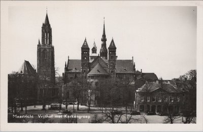 MAASTRICHT - Vrijthof met Kerkengroep