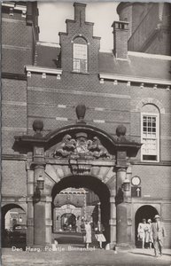 DEN HAAG - Poortje Binnenhof