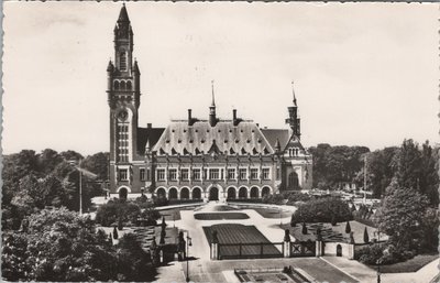 DEN HAAG - Vredespaleis