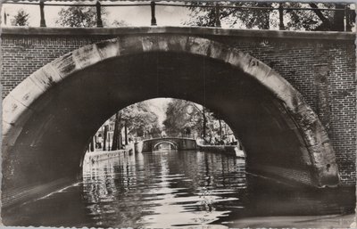 AMSTERDAM - Reguliersgracht met zeven bruggen