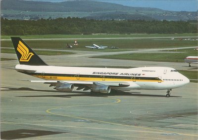 SINGAPORE AIRLINES Boeing 747-212B