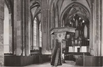 ZUTPHEN - St. Walburgs Kerk Preekstoel en Orgel