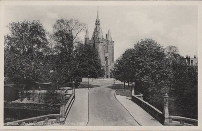 ZWOLLE - Sassenpoort met Sassenpoorterbrug