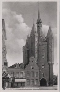 ZWOLLE - Sassenpoort m. Archiefgebouw