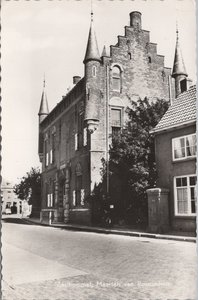 ZALTBOMMEL - Maarten van Rossumhuis