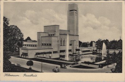 HILVERSUM - Raadhuis