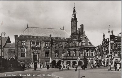 HAARLEM - Grote Markt met Stadhuis