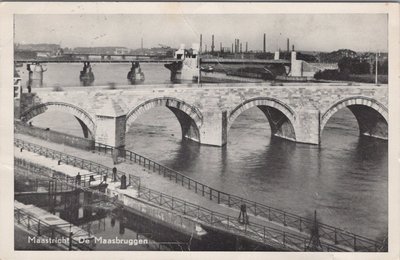 MAASTRICHT - De Maasbruggen