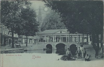 LEIDEN - Korenbeurs en Brug