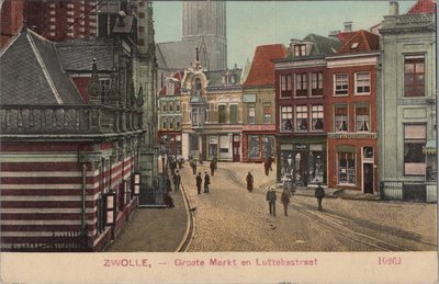 ZWOLLE - Groote Markt met Luttekestraat