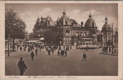 ARNHEM - Het Velperplein met Musis Sacrum