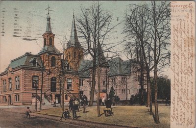 HILVERSUM - Raadhuis en Kerk