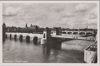 MAASTRICHT - Maasbruggen