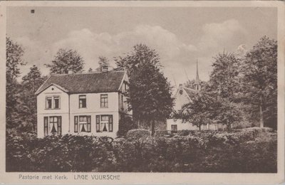 LAGE VUURSCHE - Pastorie met Kerk