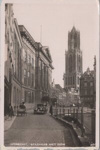 UTRECHT - Stadhuis met Dom