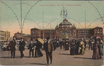 SCHEVENINGEN - Op het Wandelhoofd