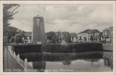 DEN HELDER - Helden der Zeeplein met Monument