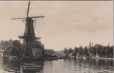 HAARLEM - Spaarne met Molen de Adriaan