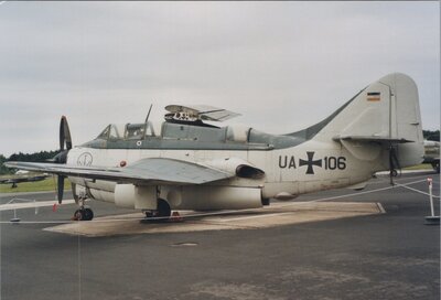 FAIREY Gannet AS4 UA 106