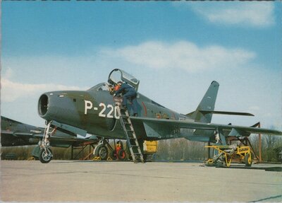 REPUBLIC F-84F Thunderstreak