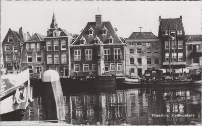 MAASSLUIS - Stadhuiskade