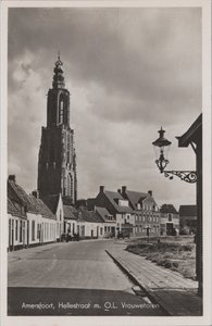 AMERSFOORT - Hellestraat m. O.L. Vrouwetoren