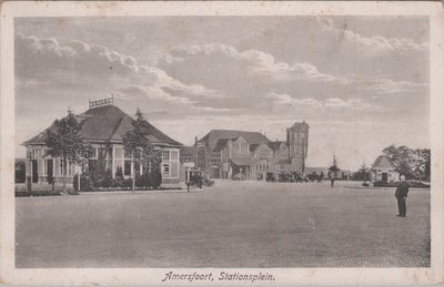 AMERSFOORT - Stationsplein