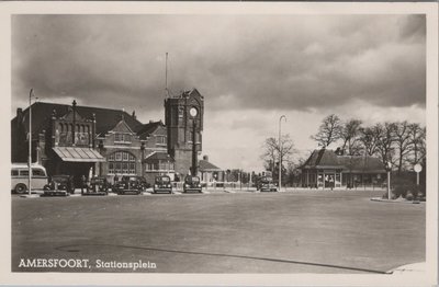 AMERSFOORT - Stationsplein