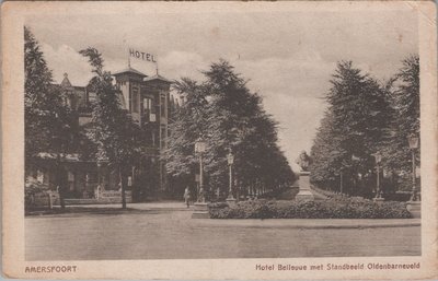 AMERSFOORT - Hotel Bellevue met Standbeeld Oldenbarneveld