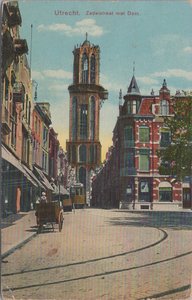 UTRECHT - Zadelstraat met Dom