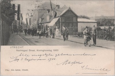 UTRECHT - Nachtegaal Straat Koninginnedag 1900