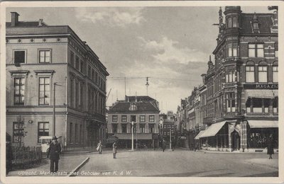 UTRECHT - Mariaplaats met Gebouw van K. & W.