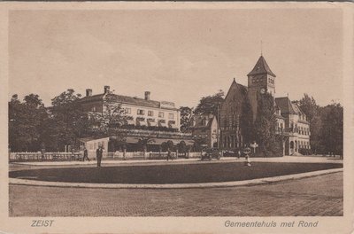 ZEIST - Gemeentehuis met Rond